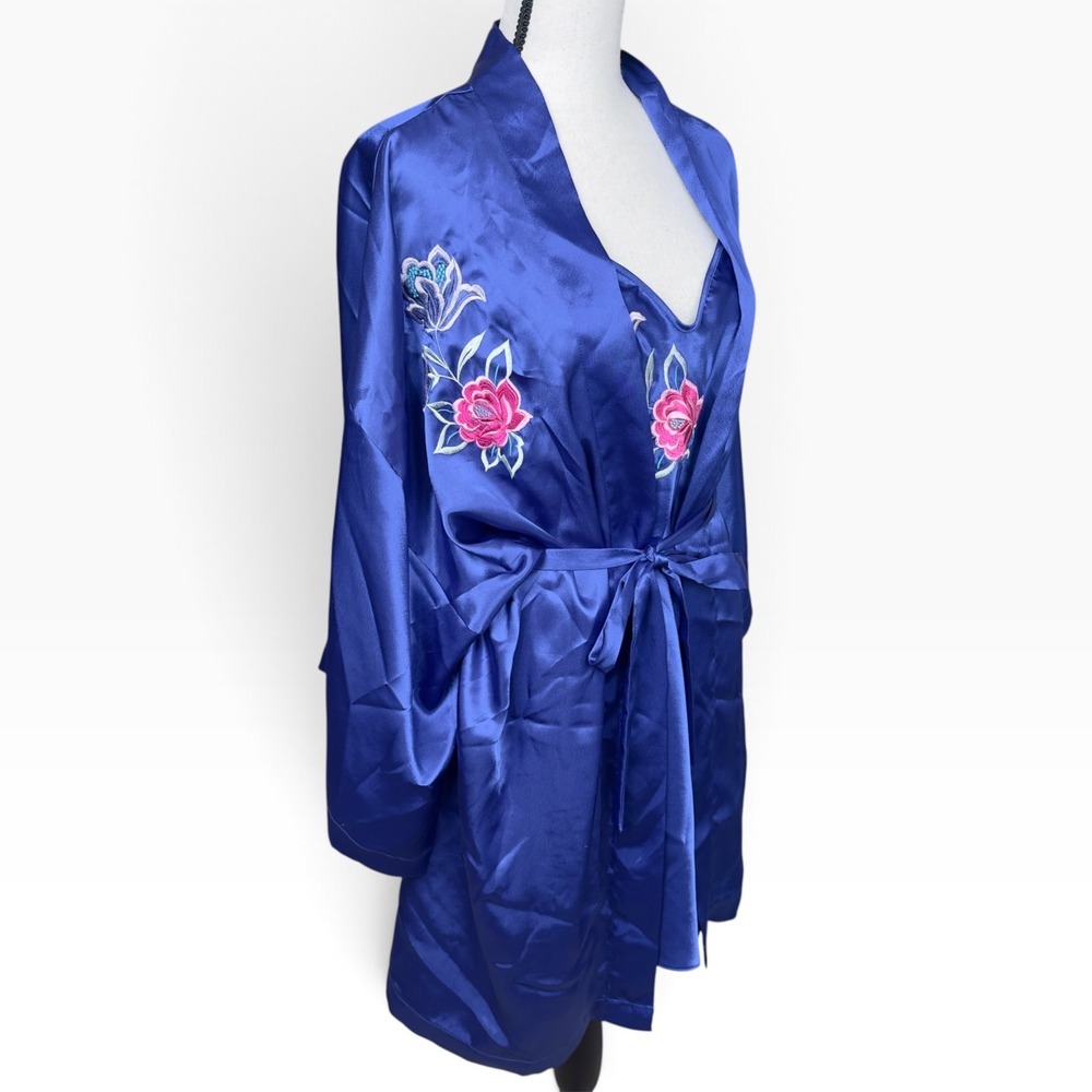 Vintage Val Mode Embroidered Blue Lingerie Slip Dress Nightgown Kimono Robe Set